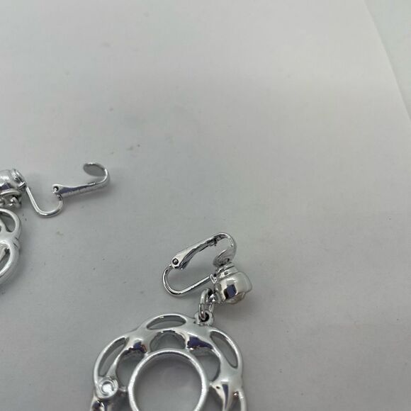 Vintage Sarah Coventry Dangling Drop Rhinestone Clip Earrings - Picture 7 of 13